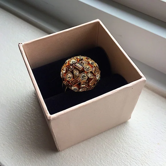 Encrusted Gold and Gem Thick Ring Size 9 - Picture 2 of 6